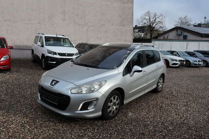 Peugeot 308 204.069 km 2.990 &euro; Solingen 42653