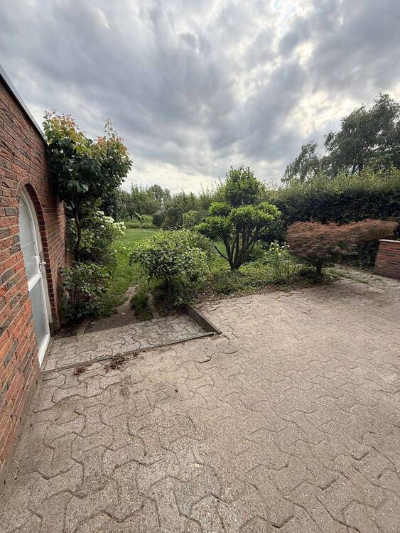 Charmantes Dreifamilienhaus in bester Lage von Baumberg. 9 zimmer