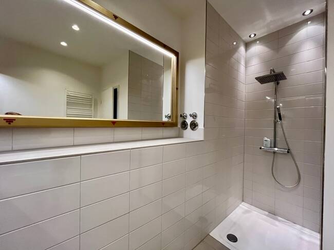 Unikat im Veedel: Altbau-Charme in saniertem Baudenkmal