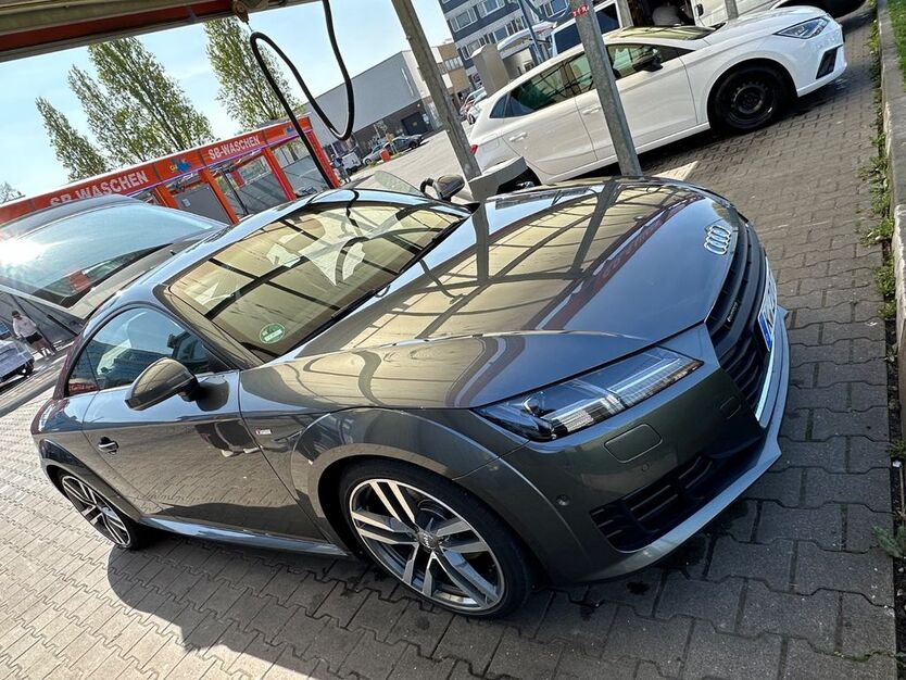 Audi TT 178.600 km 17.900 € Köln 50733
