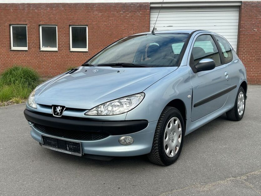 Peugeot 206 99.000 km 2.450 € Neuss 41460
