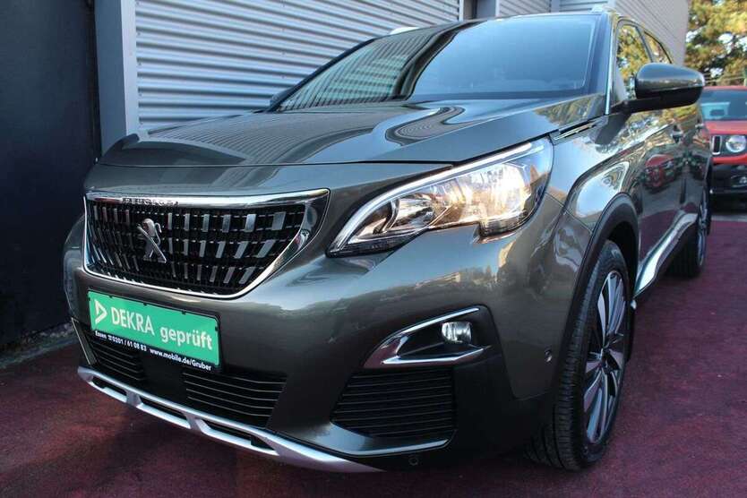 Peugeot 5008 72.911 km 19.979 € Essen 45326