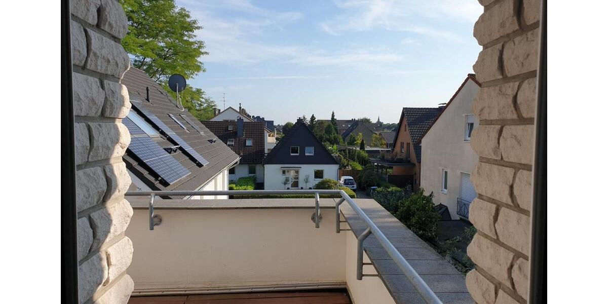 Dachgeschoßwohnung Langenfeld (Rheinland) - 3 Zimmer, 85 m&sup2;, 314.000&euro; | Angebot:24585617