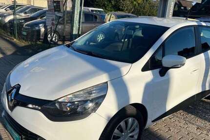 Renault Clio 90.000 km 5.999 € Essen 45147