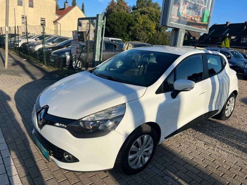 Renault Clio 90.000 km 5.999 € Essen 45147