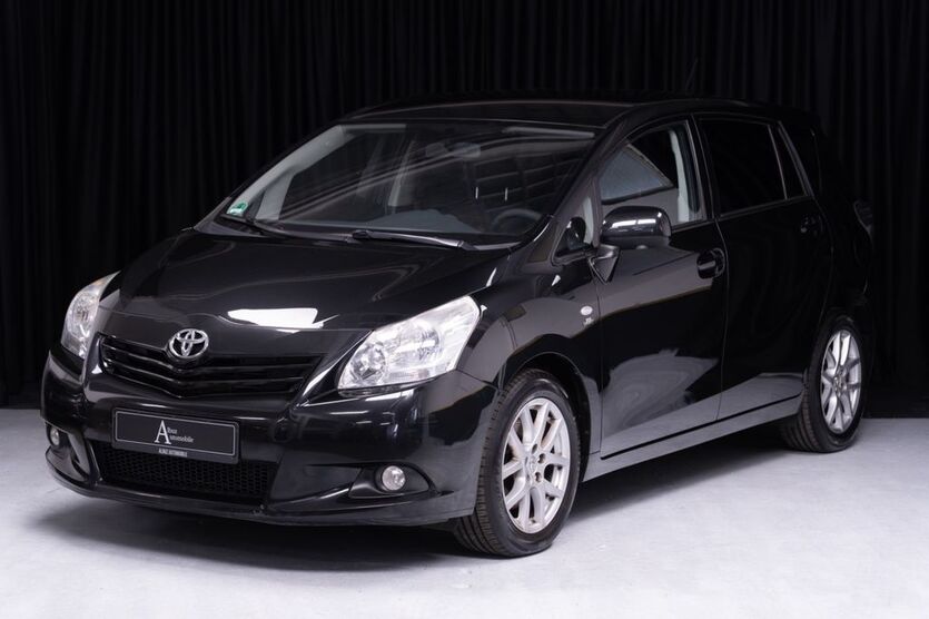 Toyota Verso 230.911 km 7.990 € Düsseldorf 40211