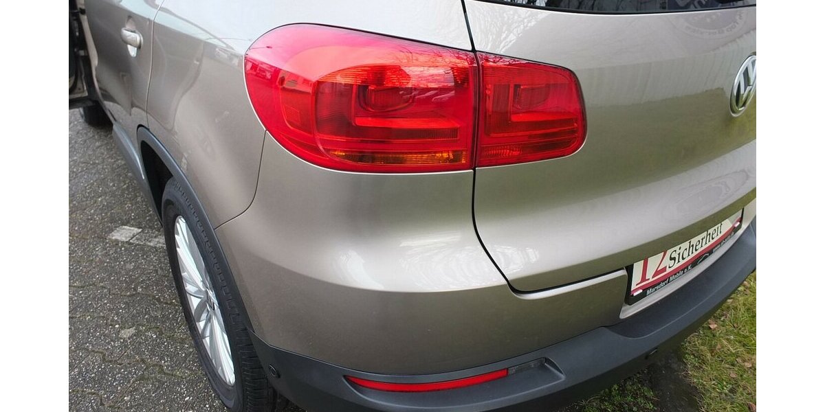 VW Tiguan CUP SPORT NAVI PARKPILOT TEMPOMAT 88.859 km 10.908 &euro; Köln 50858