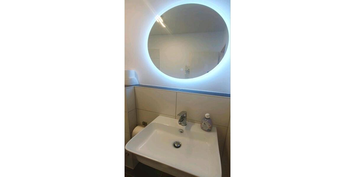 Hochparterre Solingen Central - 1 Zimmer, 37 m&sup2;, 650&euro; | Angebot:24869977