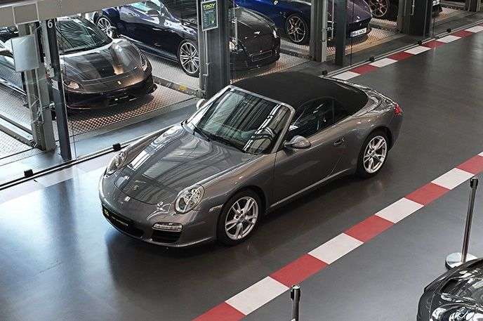 Porsche 911 73.286 km 67.900 &euro; Köln 50829