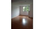 Schöne 3 Zimmer Dachgeschoßwohnung mit Balkon und kleinem Gartenanteil