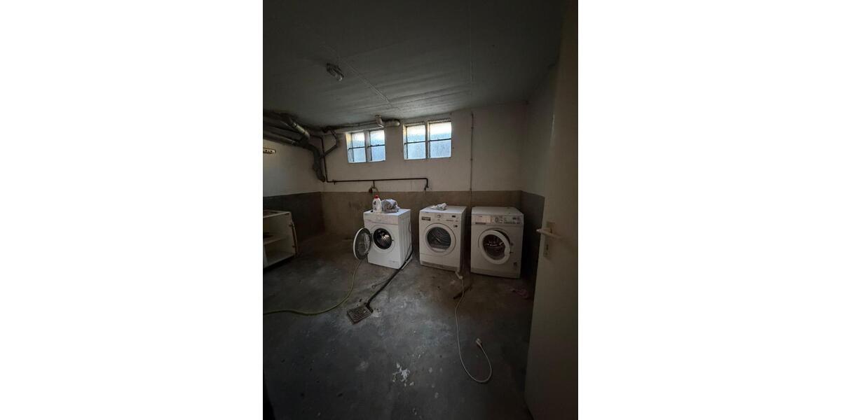 Erdgeschoßwohnung Leverkusen Bergisch Neukirchen - 7 Zimmer, 160 m&sup2;, 3.000&euro; | Angebot:25616673