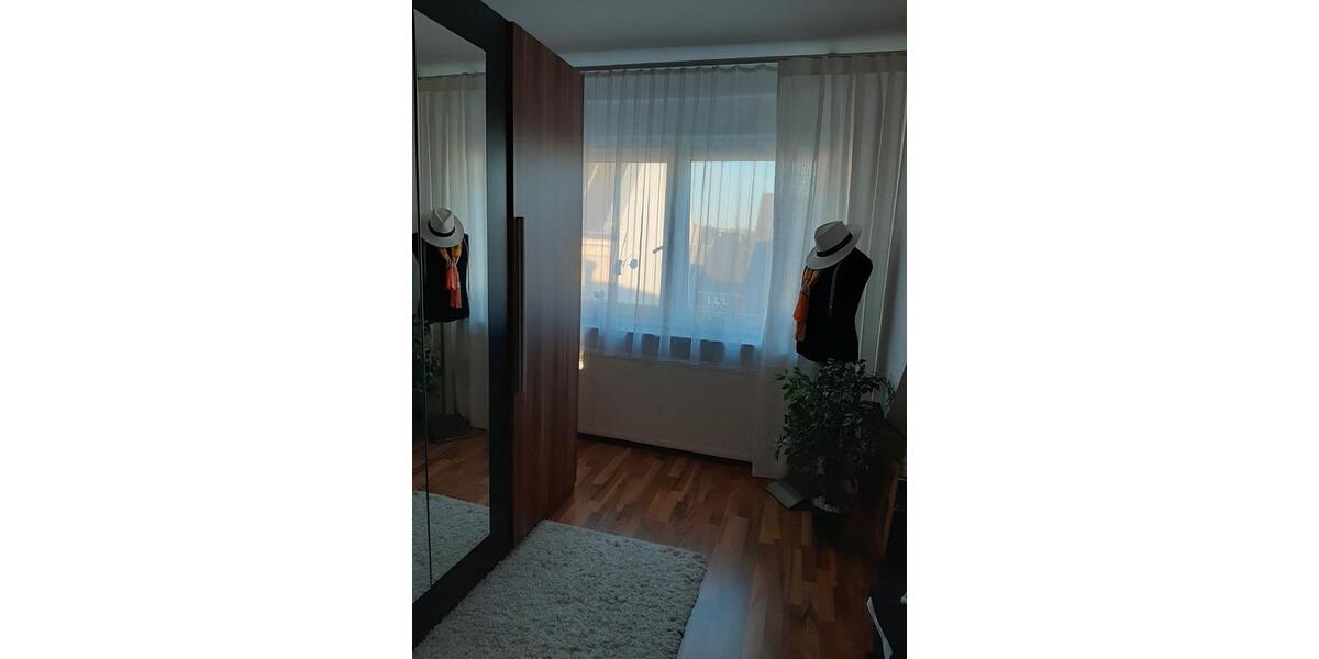 Maisonettenwohnung Solingen Höhscheid - 5 Zimmer, 143 m&sup2;, 1.200&euro; | Angebot:27626504