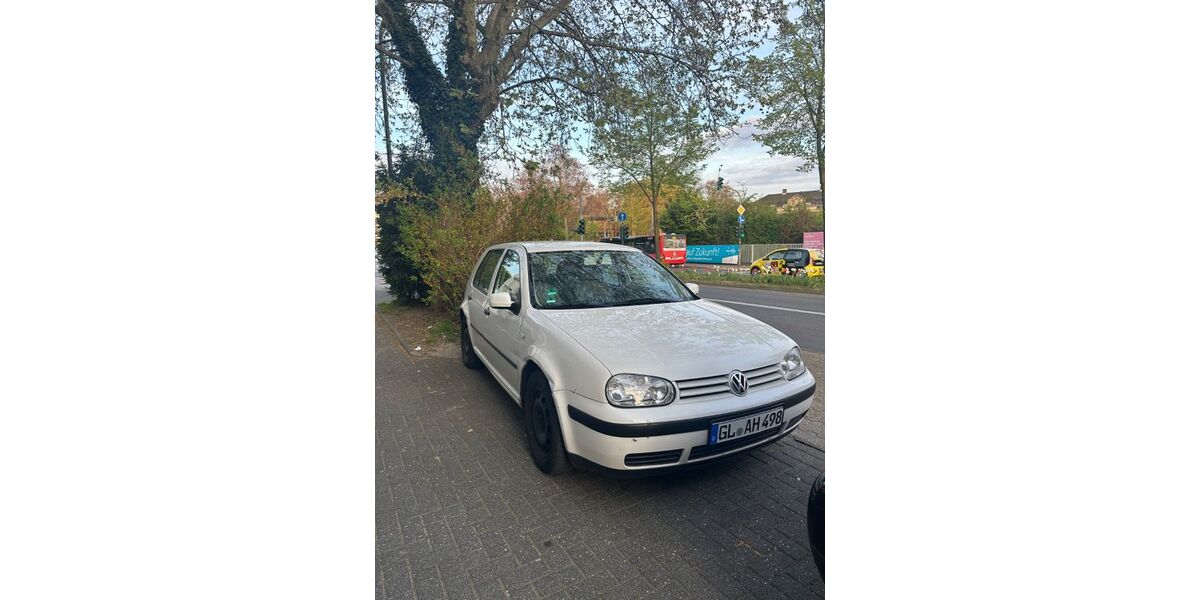 VW Golf 229.000 km 2.000 &euro; Bergisch Gladbach 51465