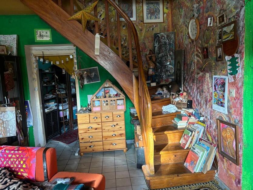 Geräumiges 12-Zimmer Einfamilienhaus mit Anbau und großem Garten