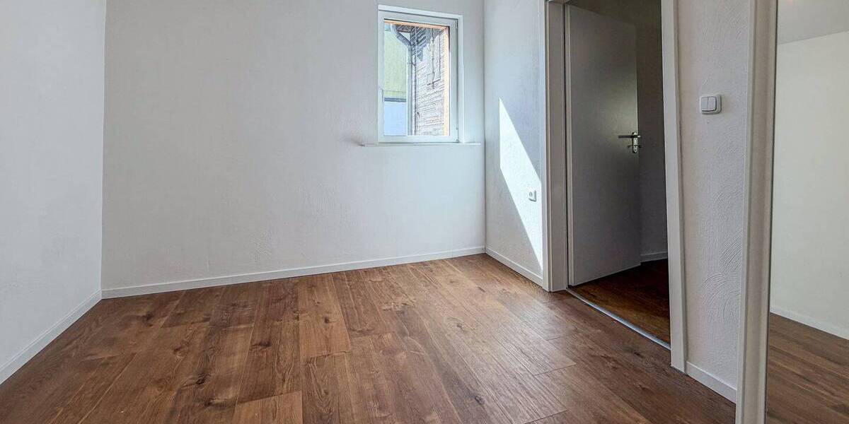 Bungalow Düsseldorf Gerresheim - 3 Zimmer, 52 m&sup2;, 289.000&euro; | Angebot:26595199