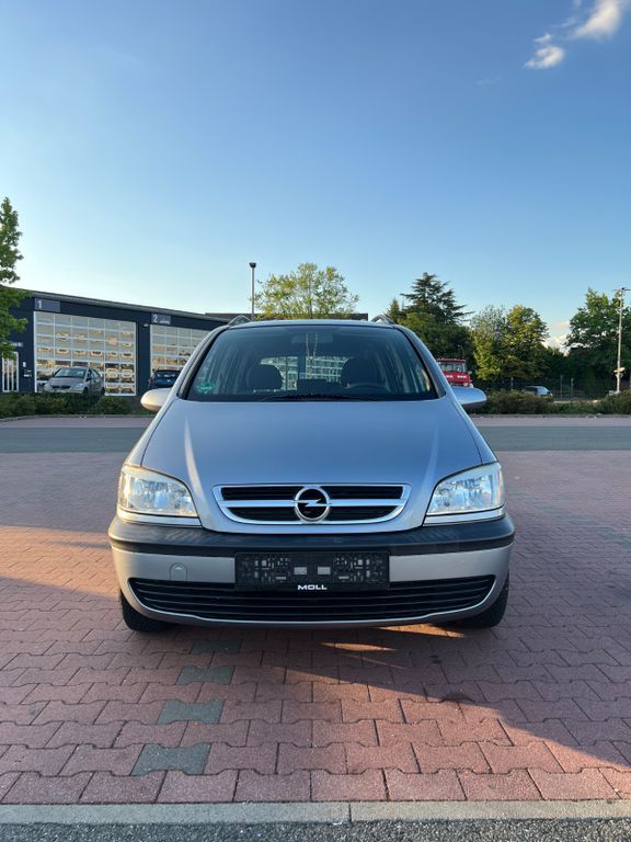Opel Zafira 175.000 km 3.299 € Düsseldorf 40237