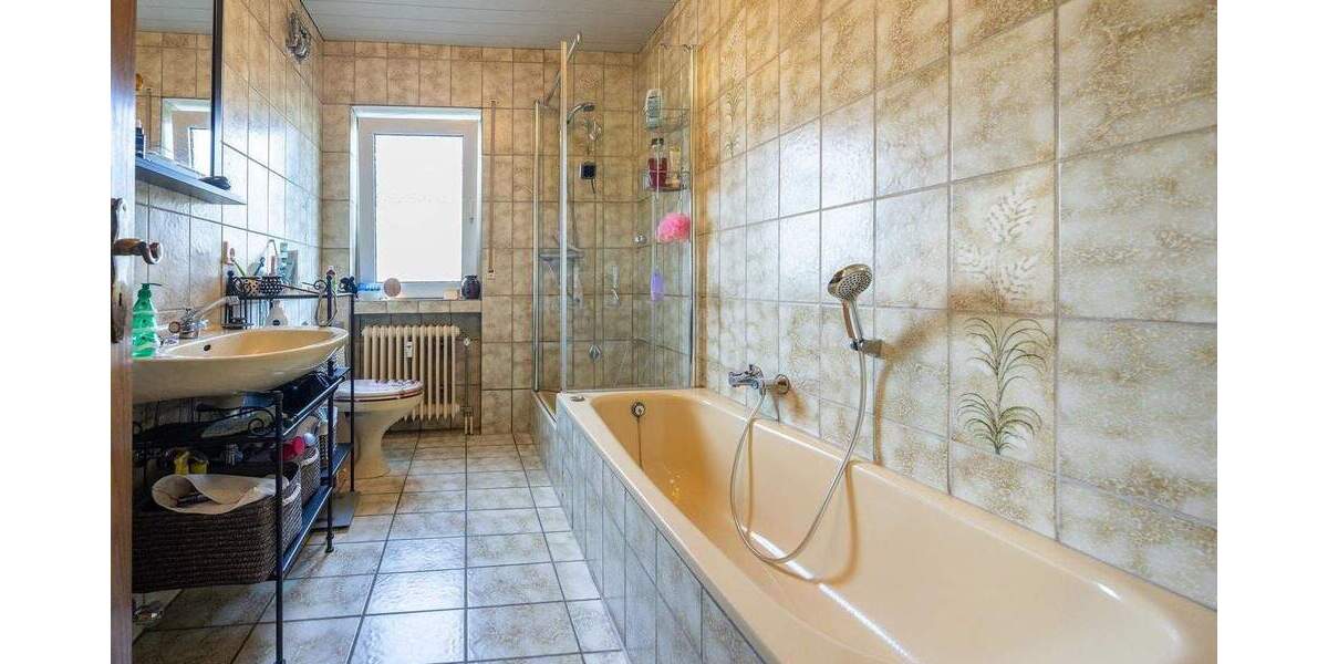 Etagenwohnung Halver - 3 Zimmer, 87 m&sup2;, 165.000&euro; | Angebot:24858317