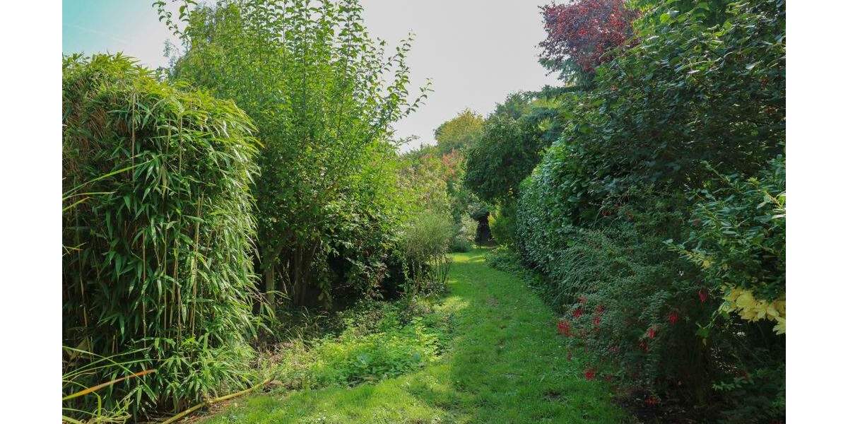 Mehrfamilienhaus, Wohnhaus Neuss Dreikönigenviertel - 6 Zimmer, 132 m&sup2;, 350.000&euro; | Angebot:25736790