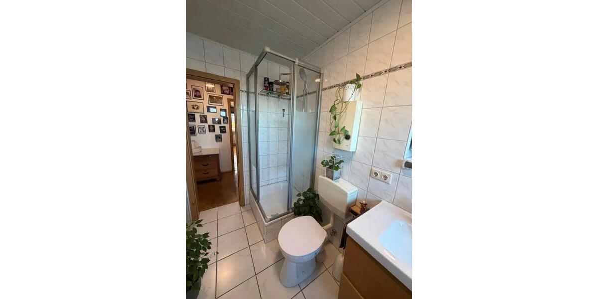 Etagenwohnung Leverkusen Bürrig - 4 Zimmer, 104 m&sup2;, 359.000&euro; | Angebot:27540992