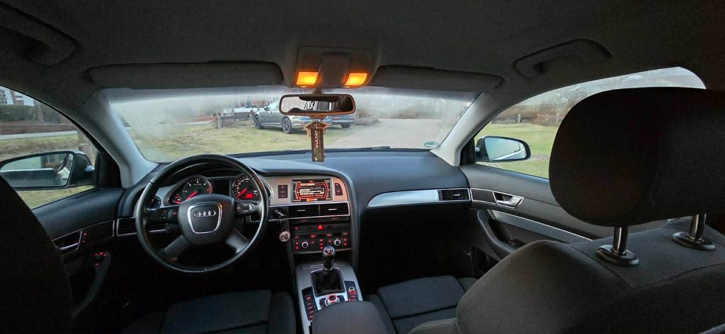 Audi A6 320.000 km 2.200 &euro; Solingen 42917