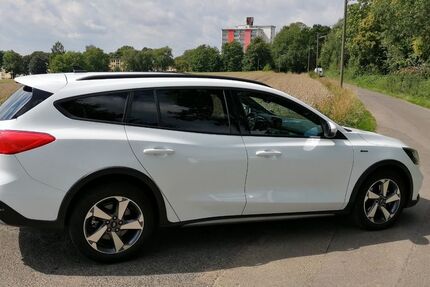 Ford Focus 41.000 km 19.000 € Leverkusen 51375