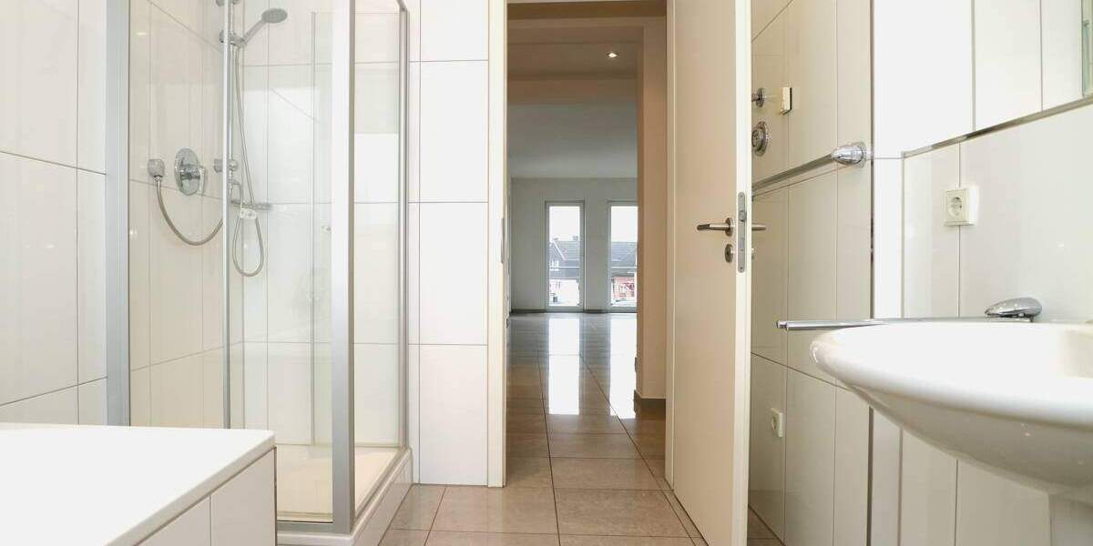 Etagenwohnung Dormagen Hackenbroich - 3 Zimmer, 123 m&sup2;, 1.285&euro; | Angebot:25689679