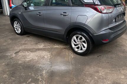 Opel Crossland (X) 78.800 km 9.500 € Radevormwald 42477