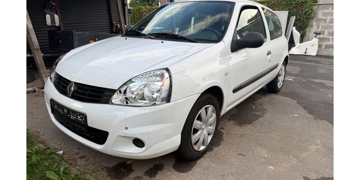 Renault Clio 122.771 km 2.490 &euro; Remscheid 42857