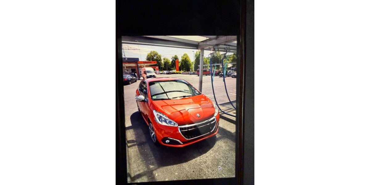 Peugeot 208 80.000 km 7.000 &euro; Bergisch Gladbach 51469