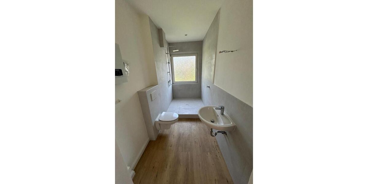 Etagenwohnung Wuppertal Sedansberg - 2 Zimmer, 61 m&sup2;, 608&euro; | Angebot:24687362