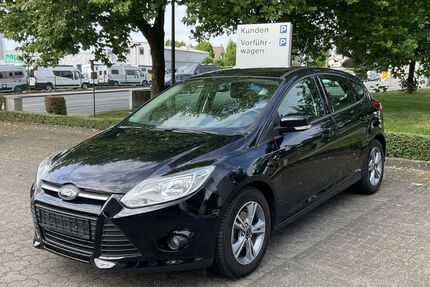 Ford Focus 23.857 km 8.490 &euro; Remscheid 42857