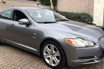 Jaguar XF 180.000 km 9.950 € Düsseldorf 40589