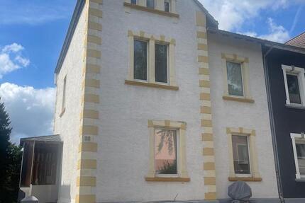 Solingen Burg: Reiheneckhaus + Garten in ruhiger, zentraler Lage