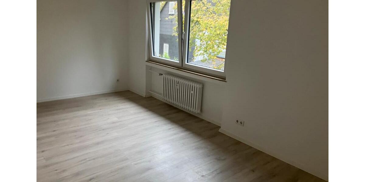 Etagenwohnung Solingen Höhscheid - 1 Zimmer, 585&euro; | Angebot:23606985