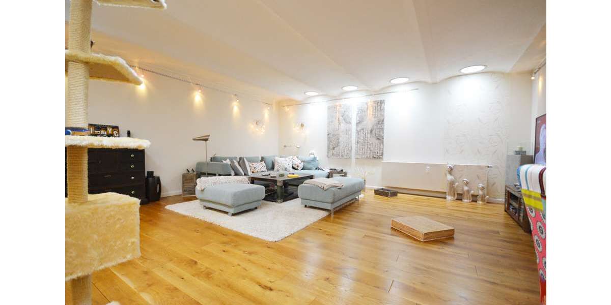 Wohnung zum Mieten in Düsseldorf 2.590 € 256 m² 4 zimmer