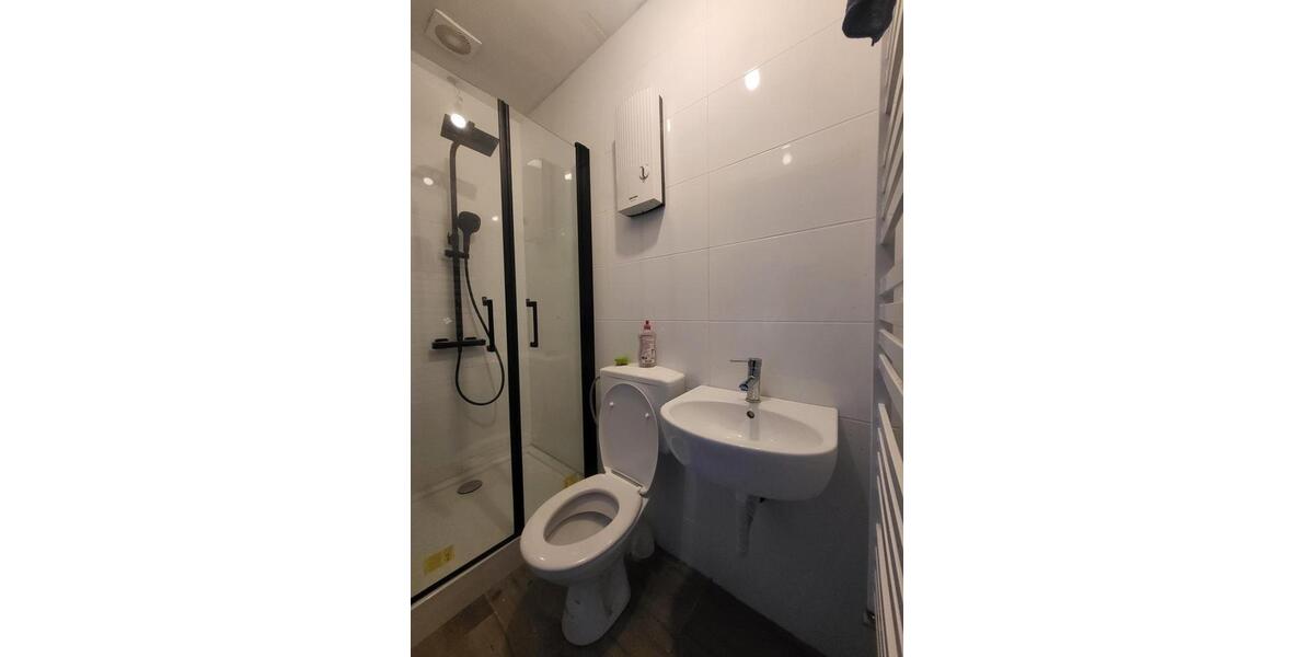 Erdgeschoßwohnung Wuppertal Arrenberg - 1 Zimmer, 20 m&sup2;, 390&euro; | Angebot:23690316