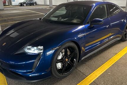 Porsche Taycan 76.000 km 63.900 &euro; Köln 50667