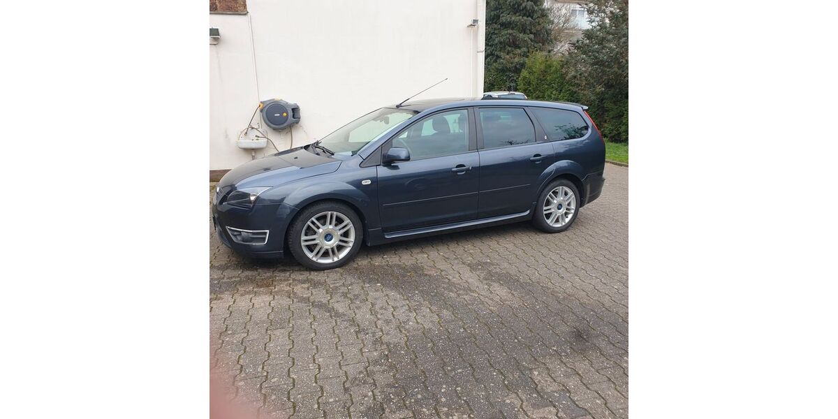 Ford Focus 239.000 km 2.200 € Langenfeld (Rheinland) 40764