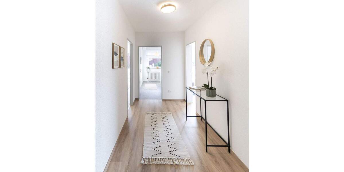 Etagenwohnung Neuss / Rosellerheide Rosellen - 4 Zimmer, 111 m&sup2;, 320.000&euro; | Angebot:24779034