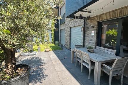 Wohnung Düsseldorf Stadtbezirk 3 - 3 Zimmer, 105 m&sup2;, 2.650&euro; | Angebot:27618395