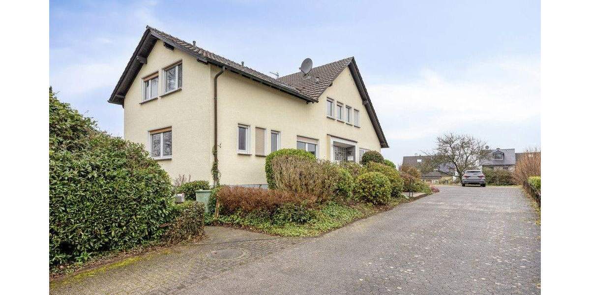 Großzügiges Einfamilienhaus mit zwei Einliegerwohnungen in Odenthal Eikamp - Mehrfamilienhaus, Wohnhaus Odenthal / Eikamp Eikamp | Angebot:25900153