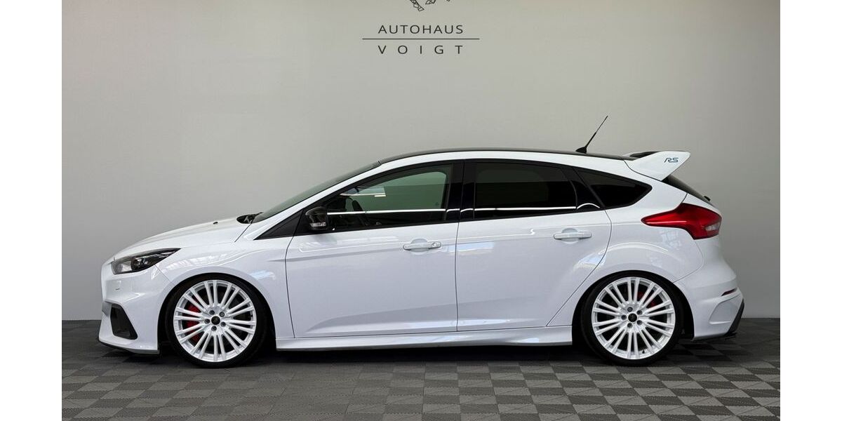 Ford Focus 62.000 km 27.490 &euro; Radevormwald 42477