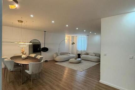Haus Solingen Mitte - 4 Zimmer, 170 m&sup2;, 2.100&euro; | Angebot:27615095