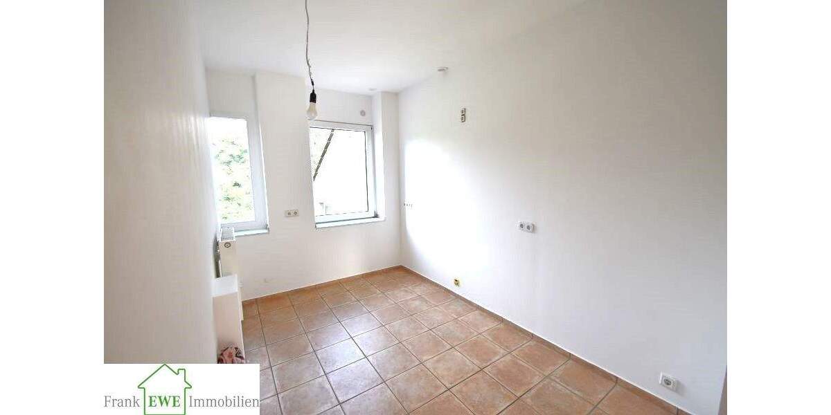 Etagenwohnung Düsseldorf / Eller Eller - 3 Zimmer, 82 m&sup2;, 269.000&euro; | Angebot:24974730