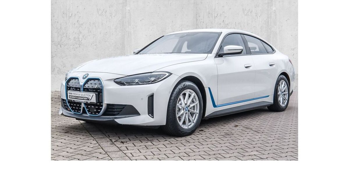 BMW i4 39.820 km 35.870 &euro; Velbert 42553