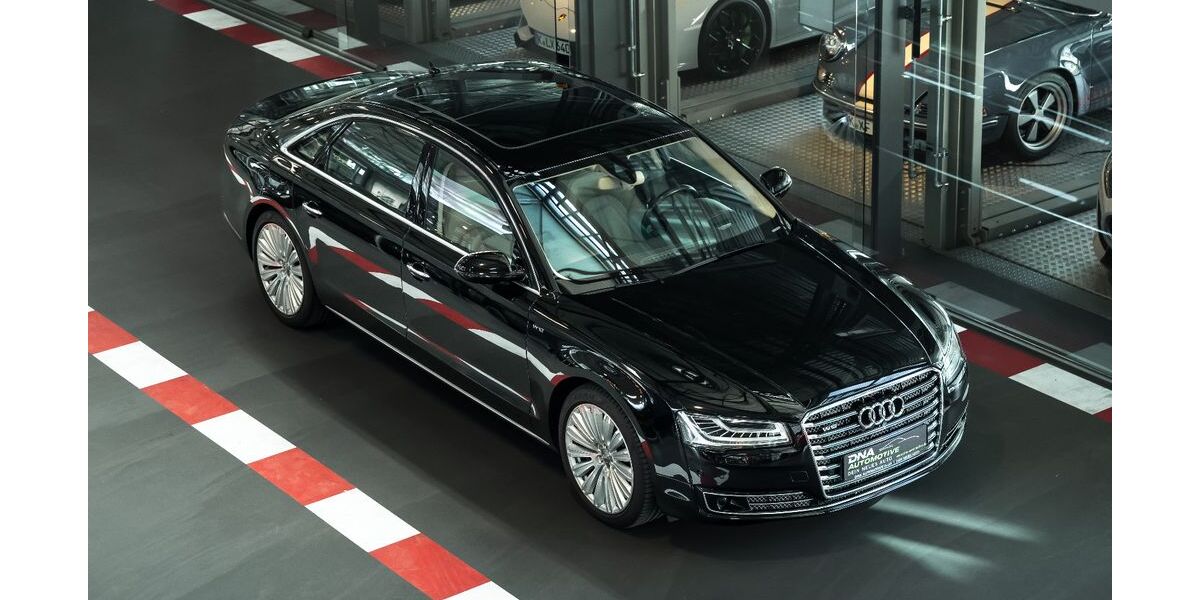 Audi A8 161.000 km 36.890 &euro; Köln 50829