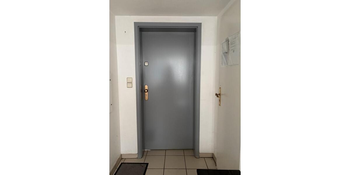 Etagenwohnung Solingen Aufderhöhe - 2 Zimmer, 79 m&sup2;, 900&euro; | Angebot:24896153