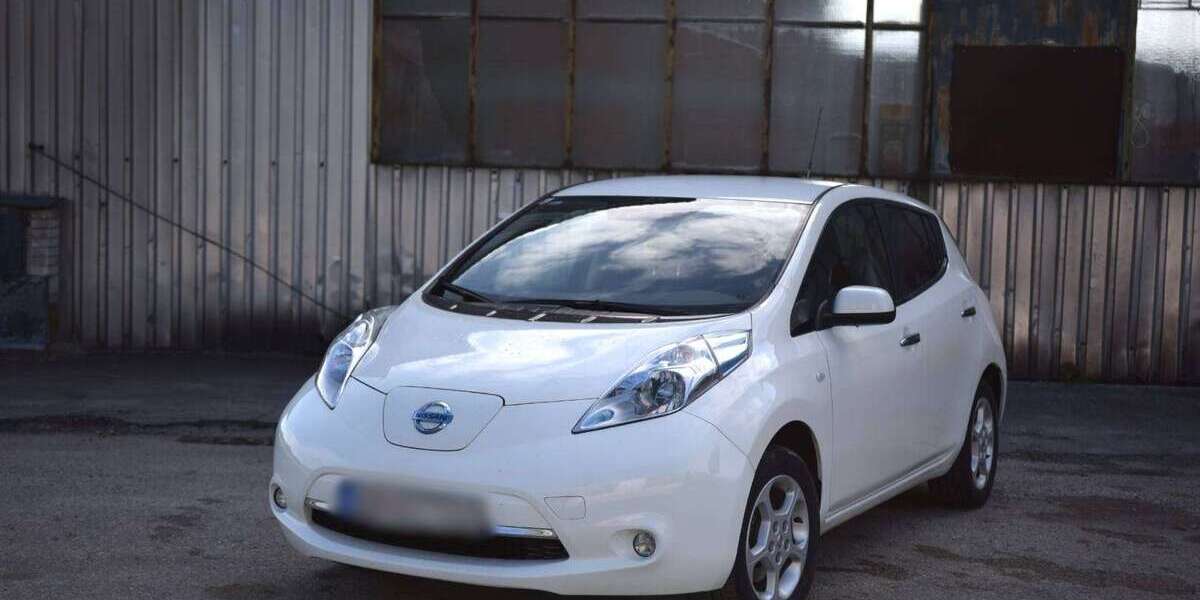 Nissan Leaf 47.000 km 9.300 &euro; Düsseldorf 40215