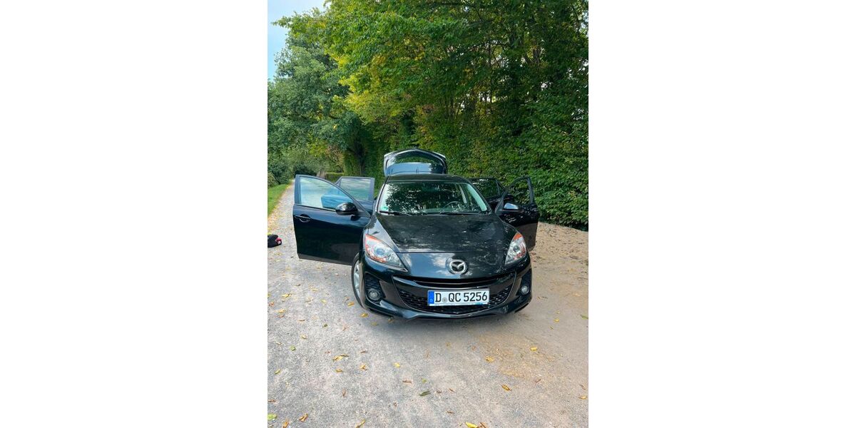 Mazda 3 182.000 km 5.800 &euro; Düsseldorf 40229