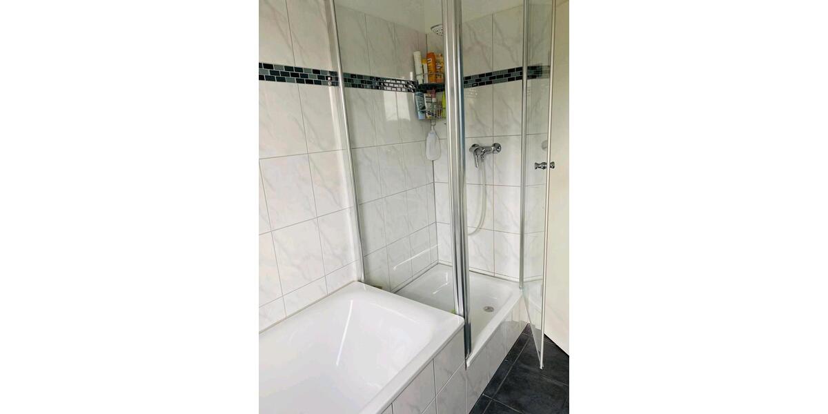 Reihenhaus Wuppertal Gemarkung Elberfeld - 4.5 Zimmer, 140 m&sup2;, 1.800&euro; | Angebot:27614979